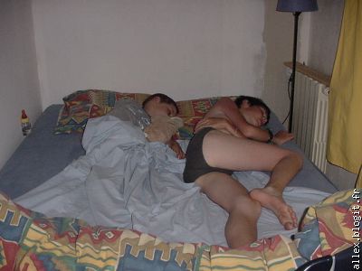 Côté chambre (Esteban dans le grand lit ou le plaisir de dormir)